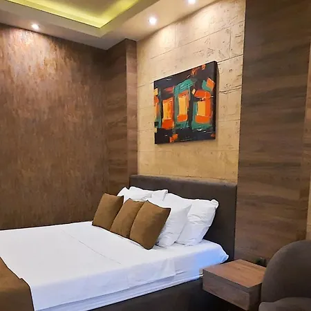 Stan Na Dan D Lux Jacuzzi 公寓 *