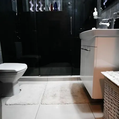 Stan Na Dan D Lux Jacuzzi 克拉古耶瓦茨