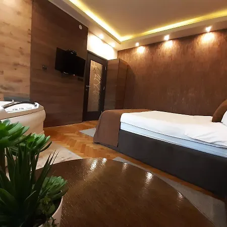 Stan Na Dan D Lux Jacuzzi 公寓 *