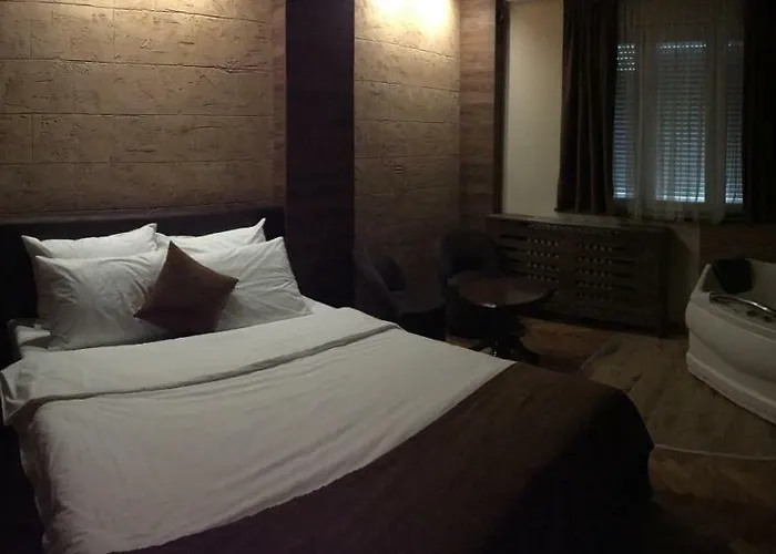 Stan Na Dan D Lux Jacuzzi Apartman Kragujevac